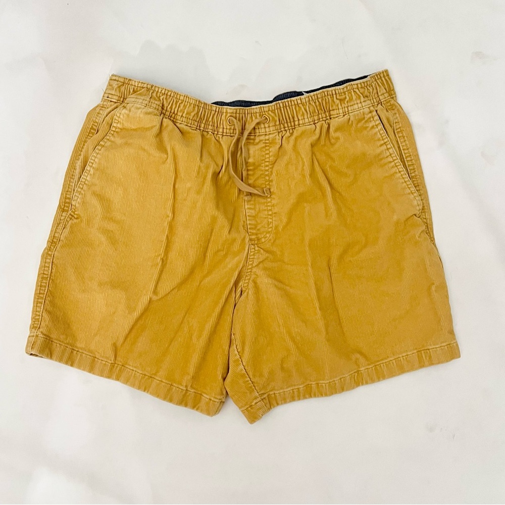 EUC Men’s Vineyard Vines Corduroy Jetty Shorts, Golden Yellow, Size Large